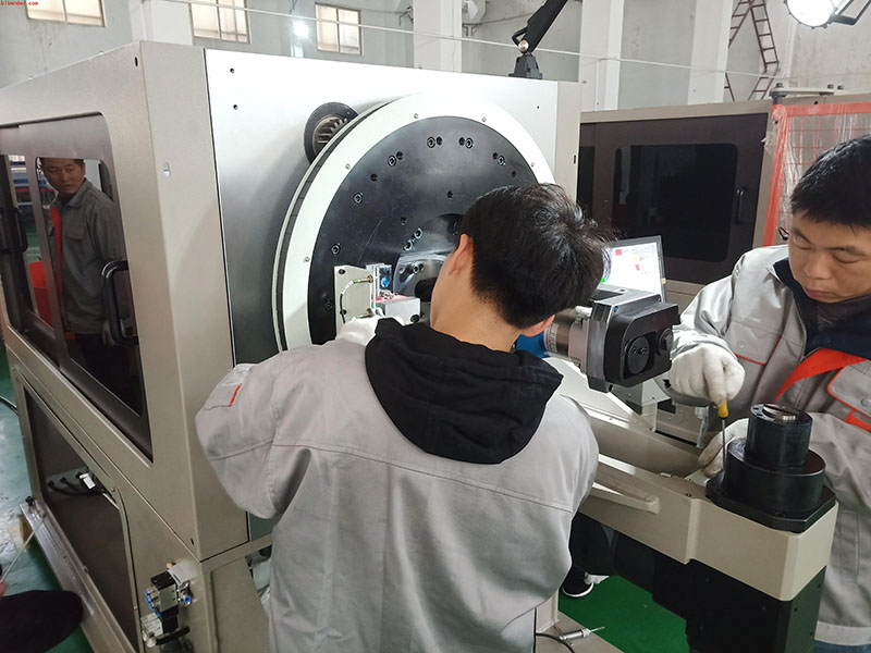 The computer system of wire  forming equipment breaks down, how to solve it?